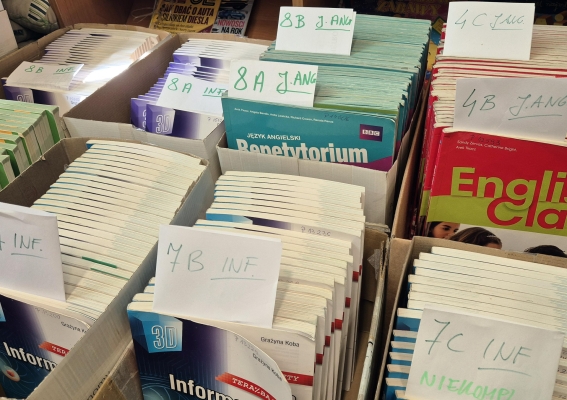 Zestaw podręcznikow